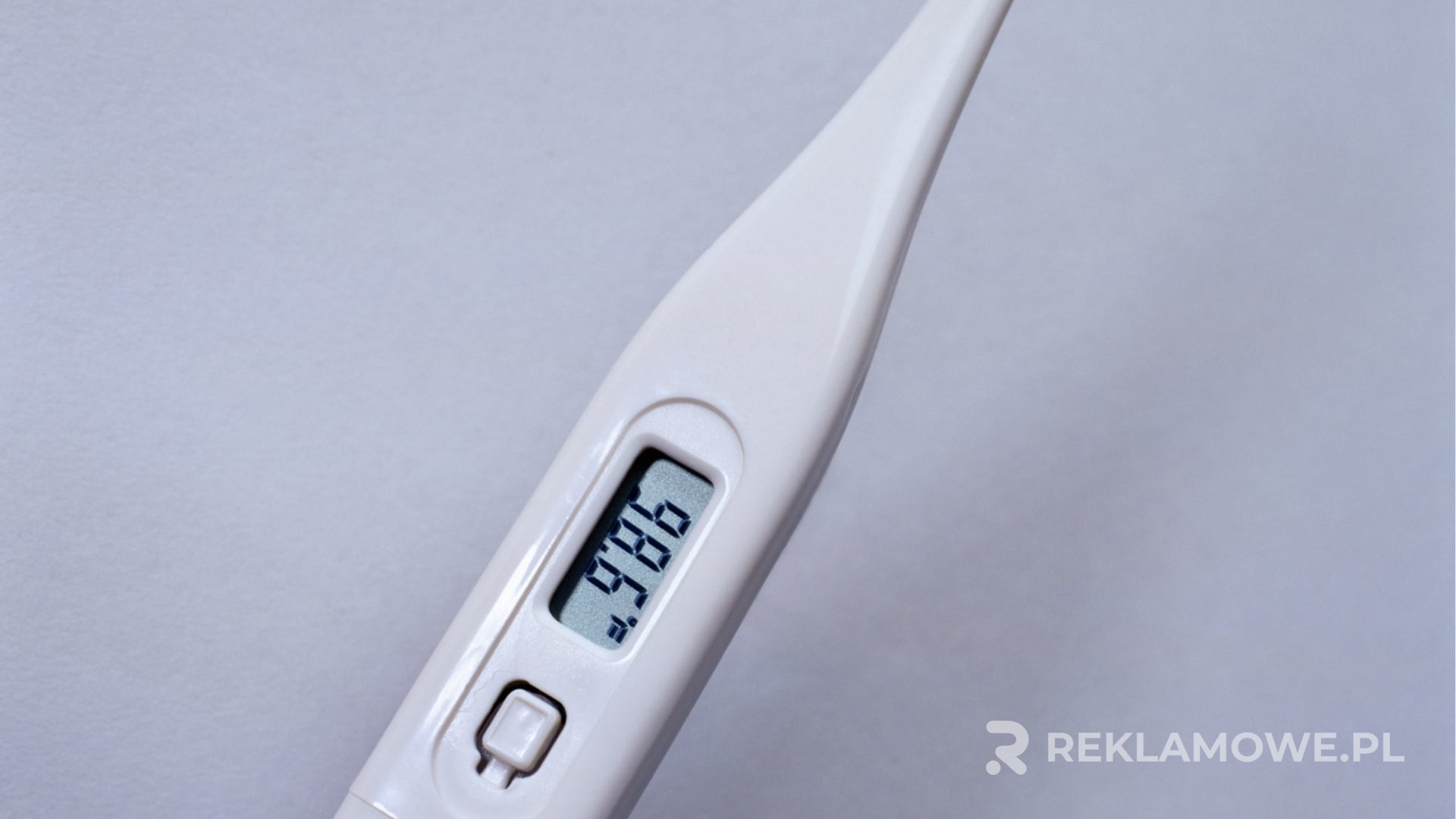 Termometry reklamowe na promocyjnym wydarzeniu